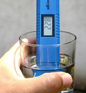 دستگاه تشخیص سختی آب